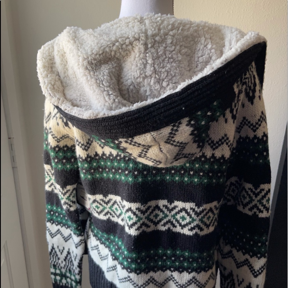 Cambridge Lamb’s Wool Sweater